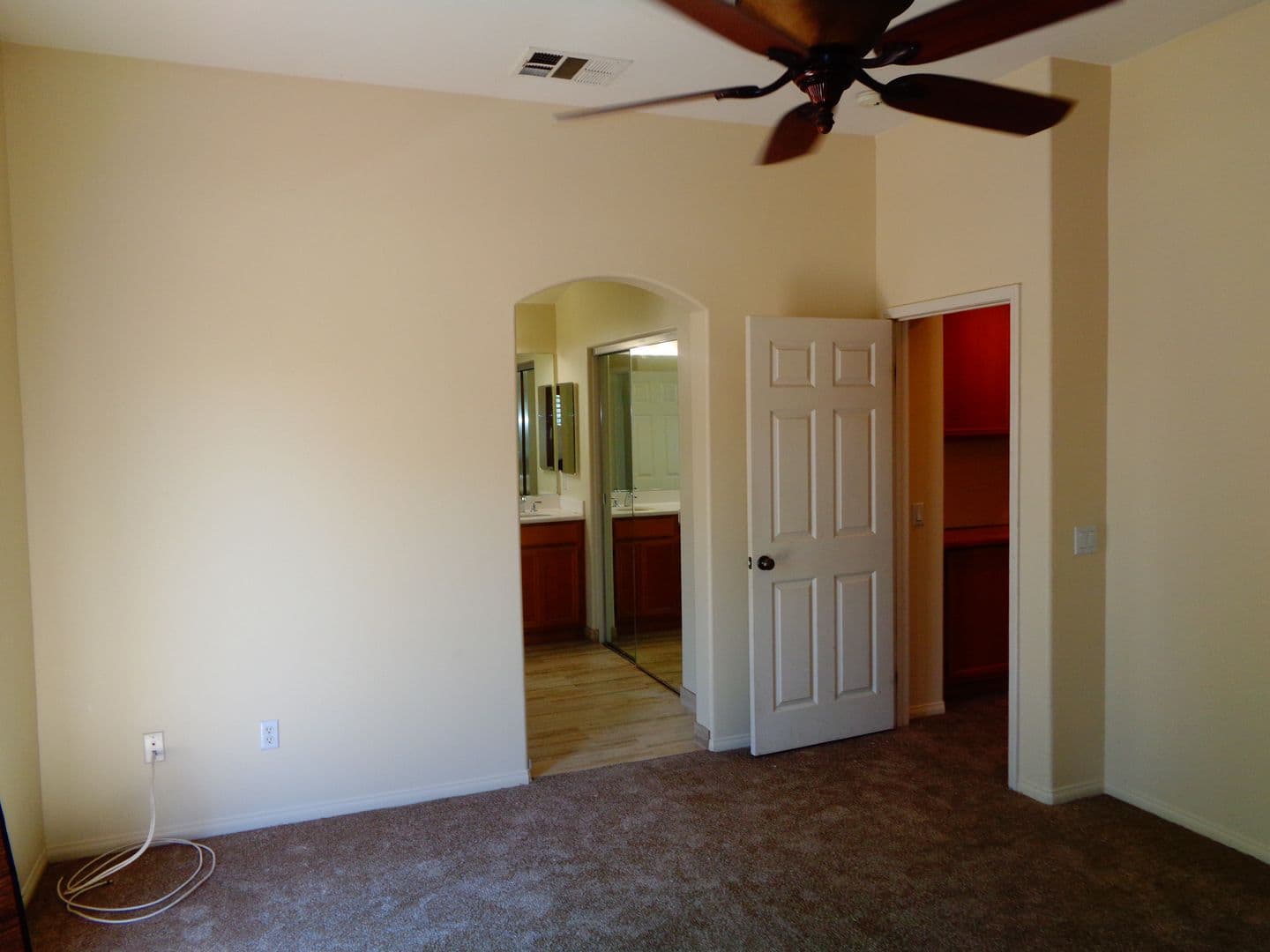 Upland House: 1551 N Poconos Cir