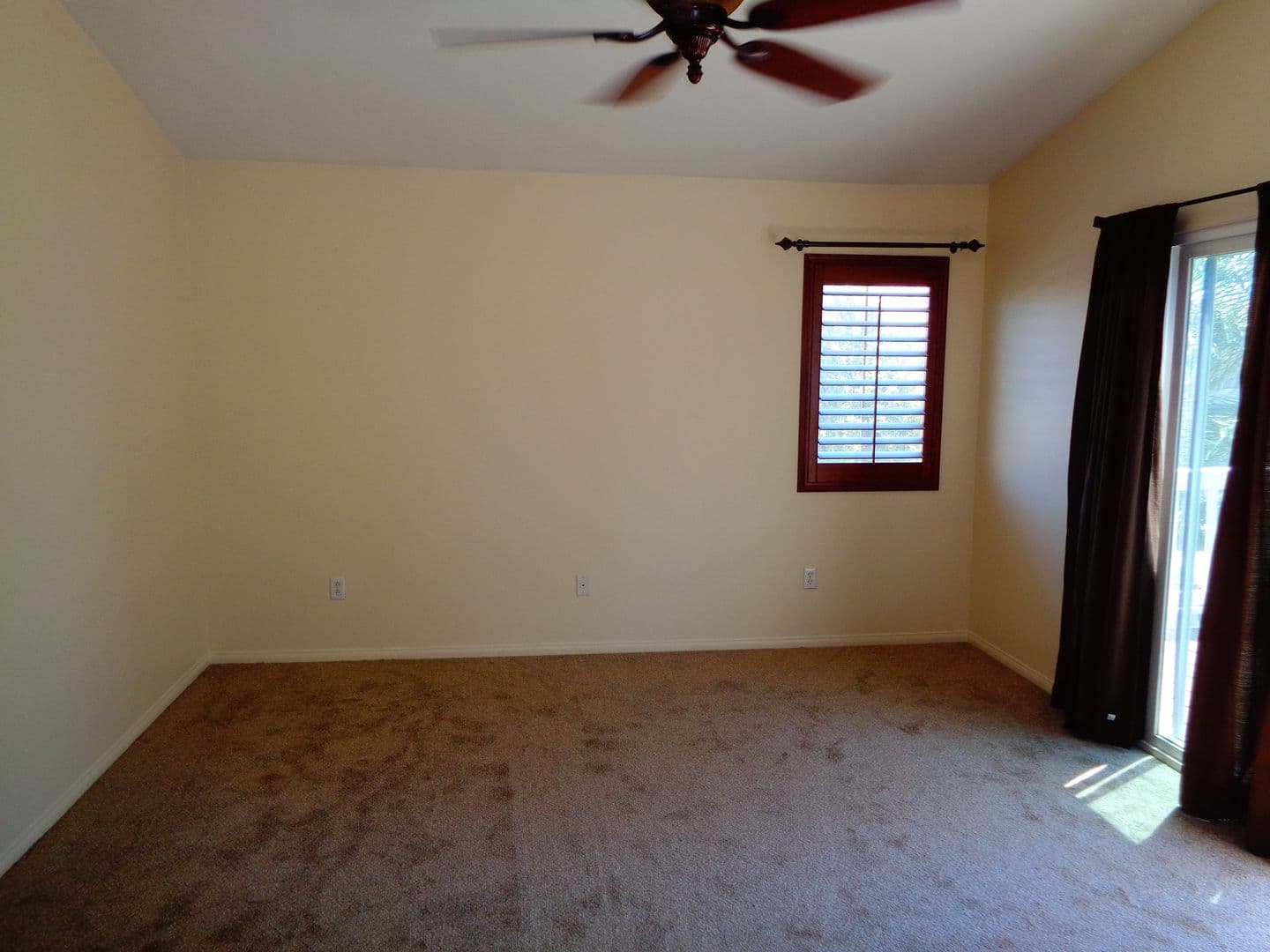 Upland House: 1551 N Poconos Cir