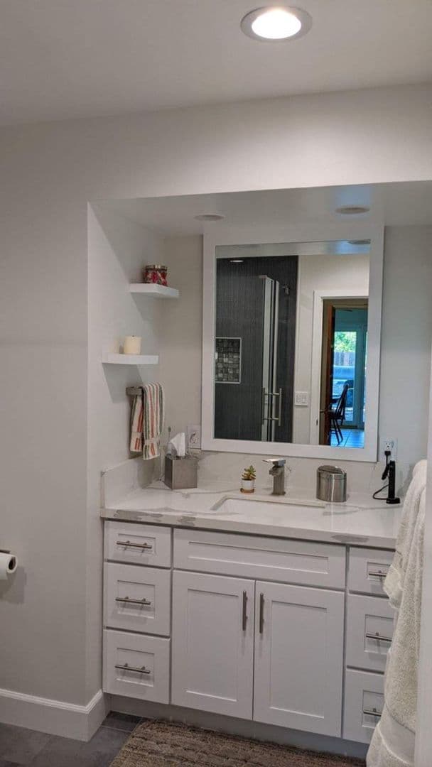 Riverside House: 3126 Wendell Way