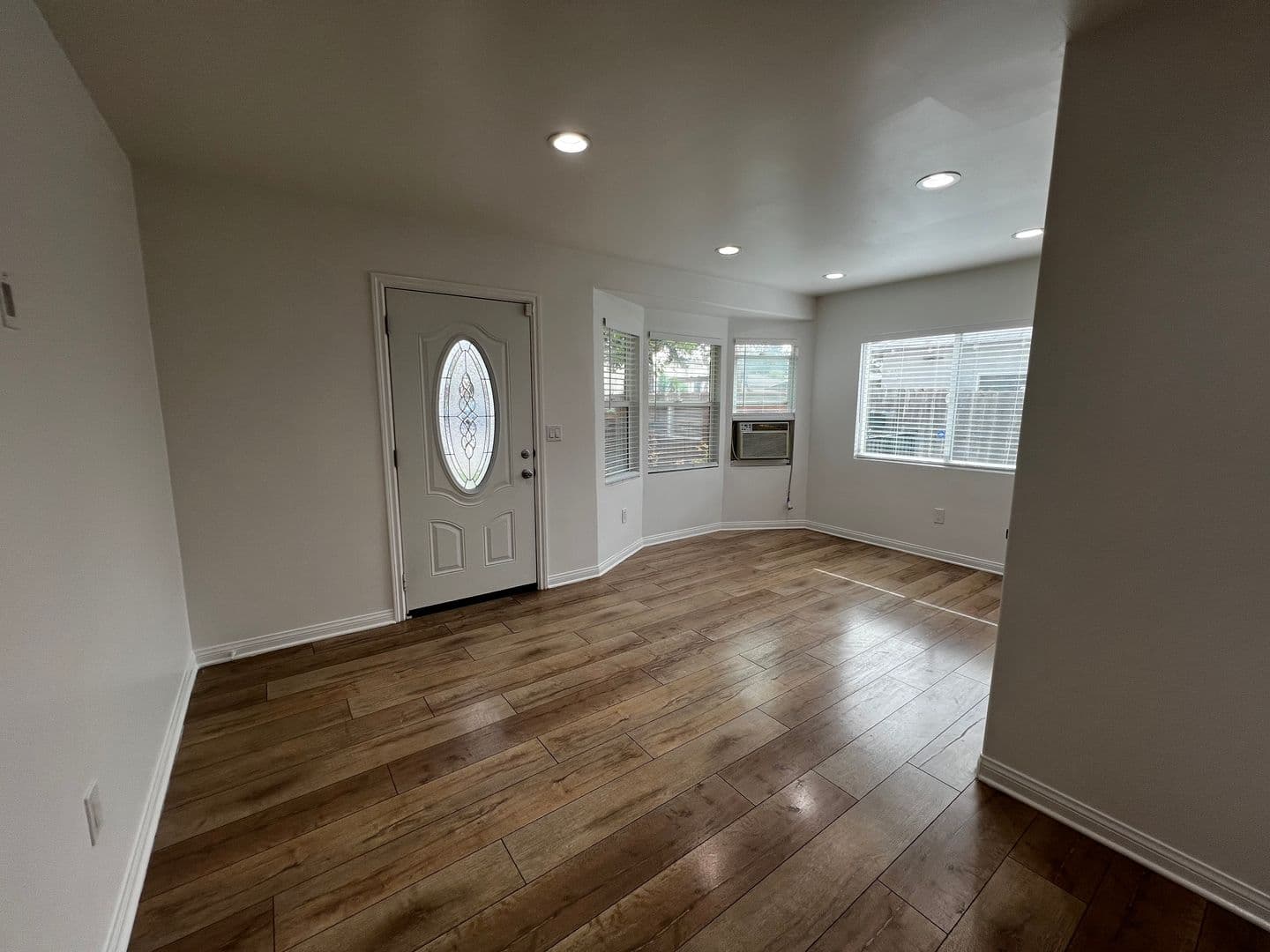 Whittier House: 6321 Canobie Ave