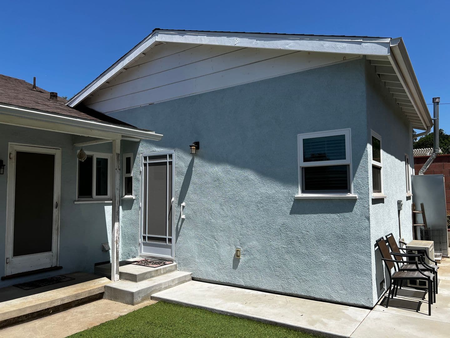 Whittier House: 5602 Hoover Ave