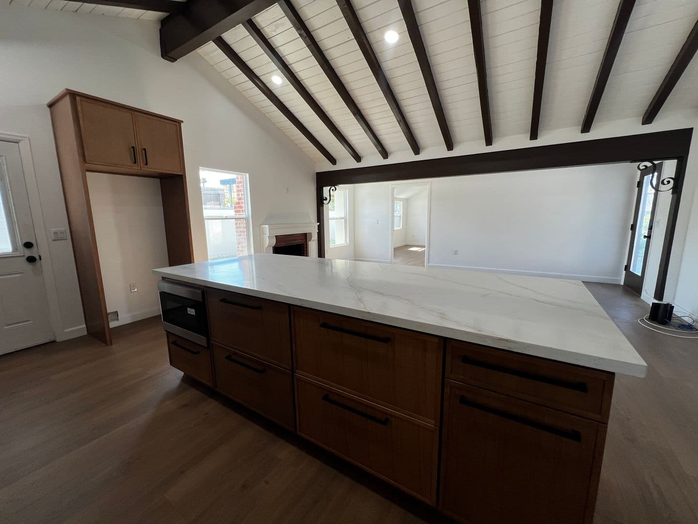 Anaheim House: 961 S Claudina St