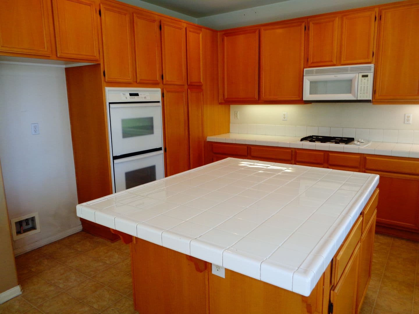 Upland House: 1551 N Poconos Cir