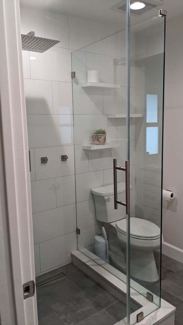 Riverside House: 3126 Wendell Way