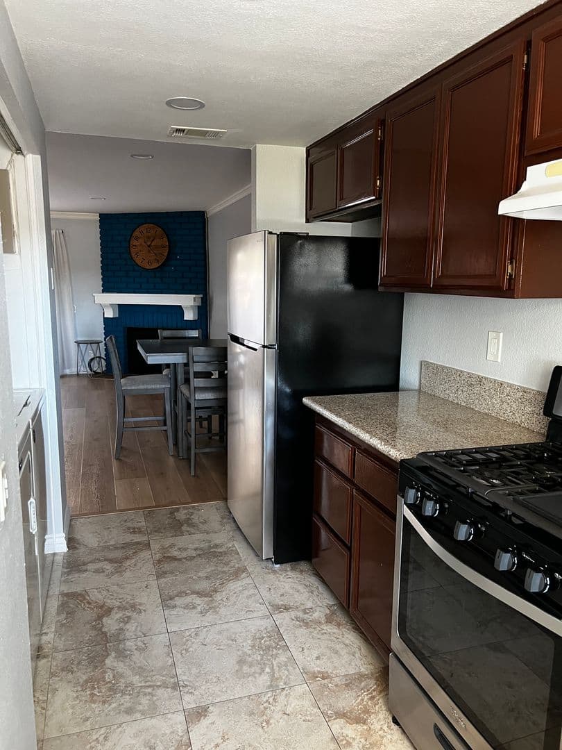 Whittier House: 14917 Leffingwell Road #10
