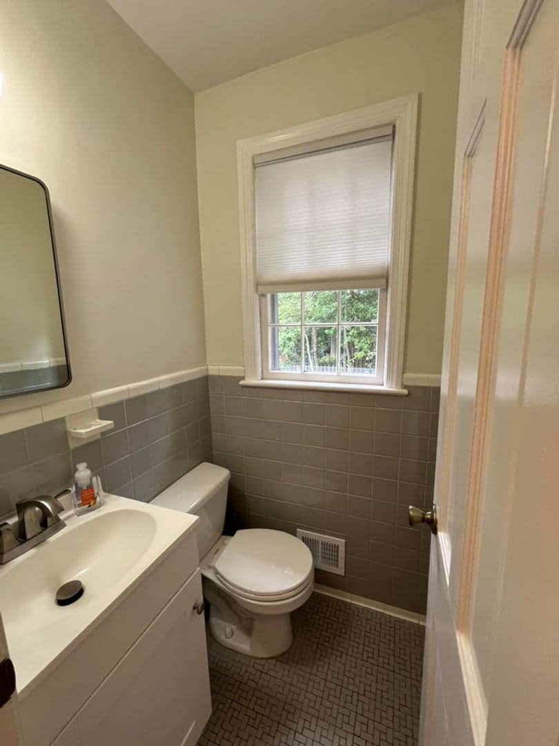 Kensington House: 4408 Glenridge St.