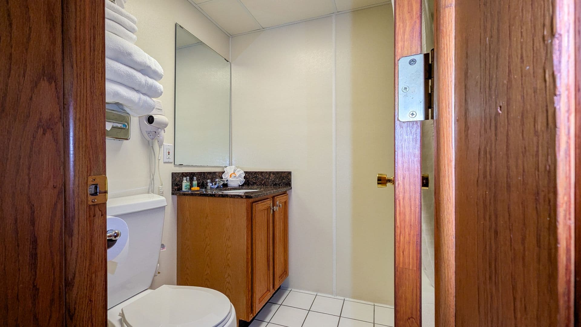 Rochester Apartment: 418 6th Street SW
