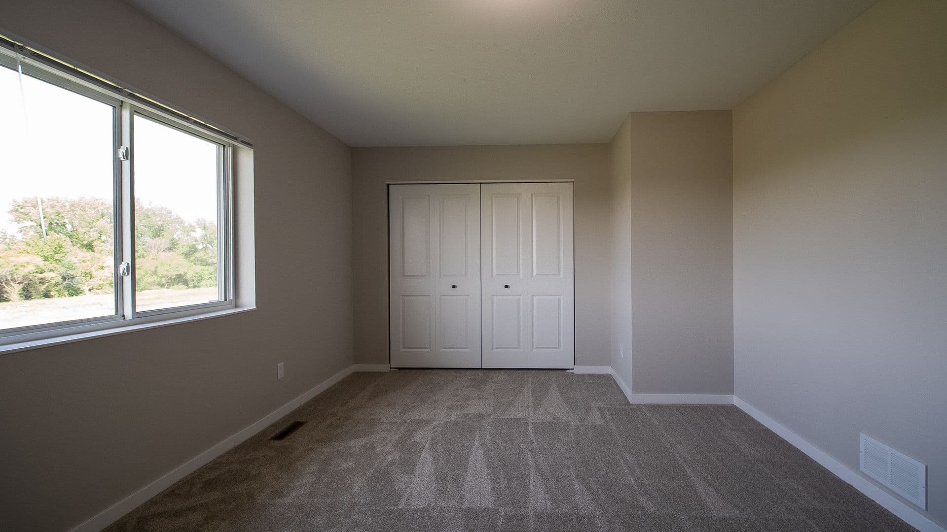 Kasson Apartment: 513-1303 15th Street NW