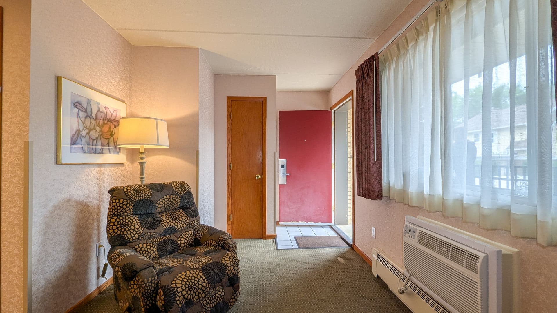 Rochester Apartment: 418 6th Street SW