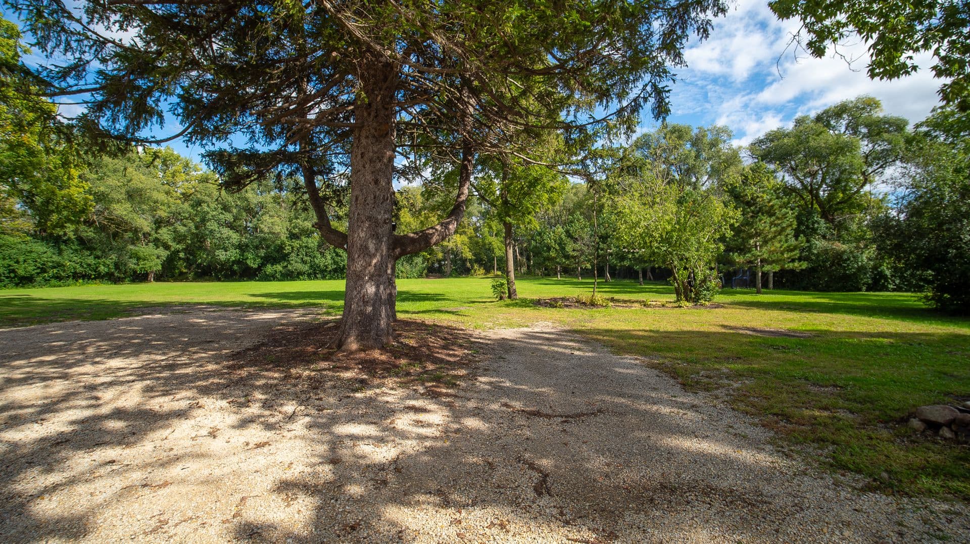 Stewartville House: 652 Hwy 63 S