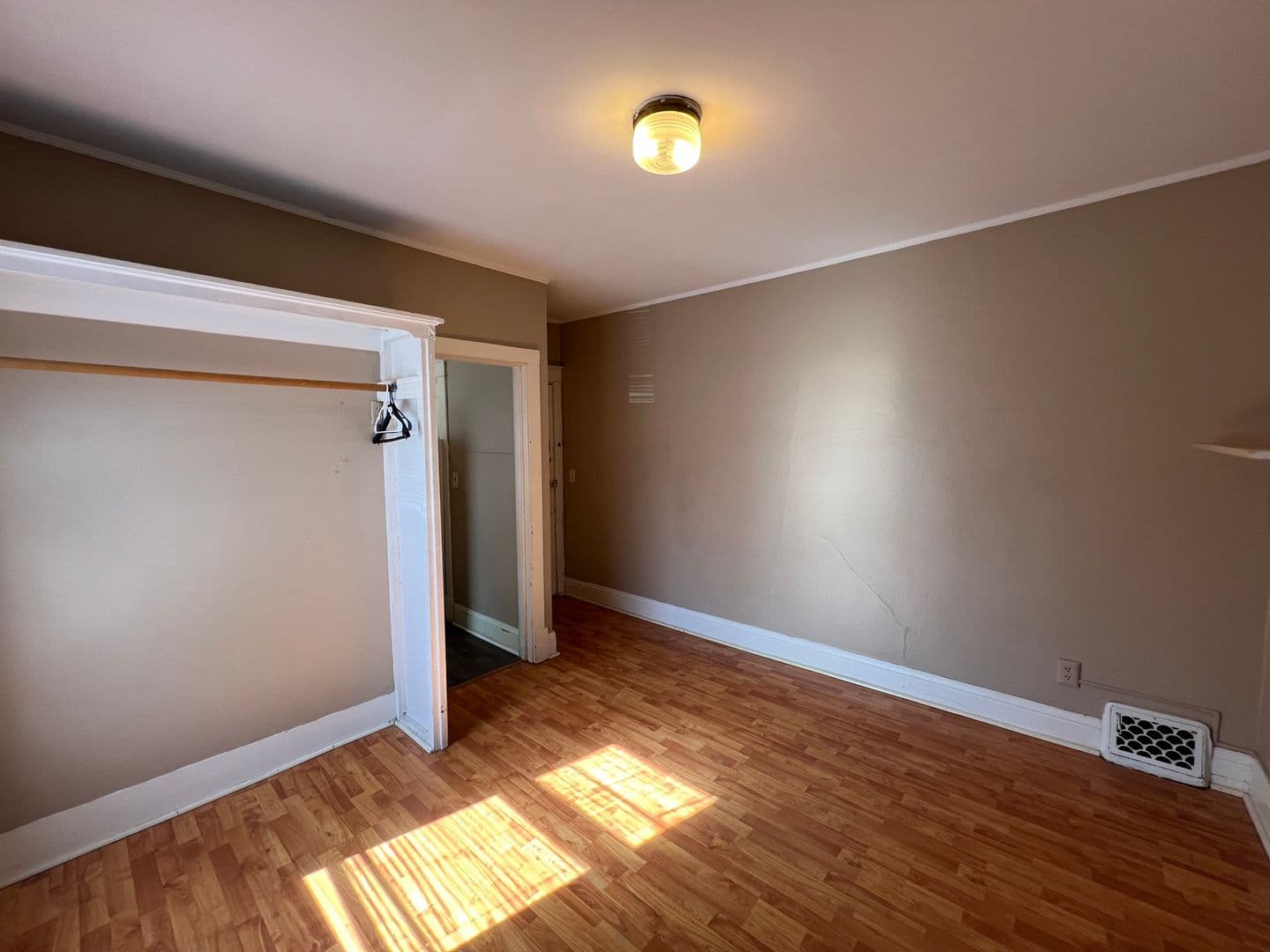 Rochester Apartment: 857 1st St SW