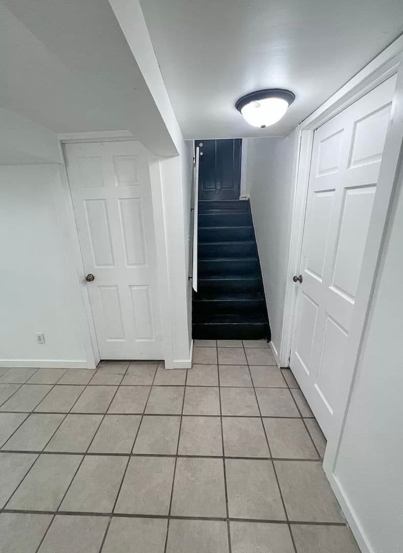Rochester House: 617 12th St SE