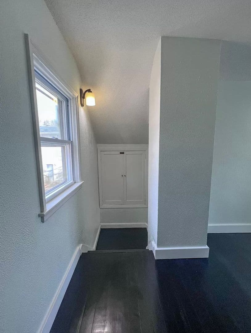 Rochester House: 617 12th St SE
