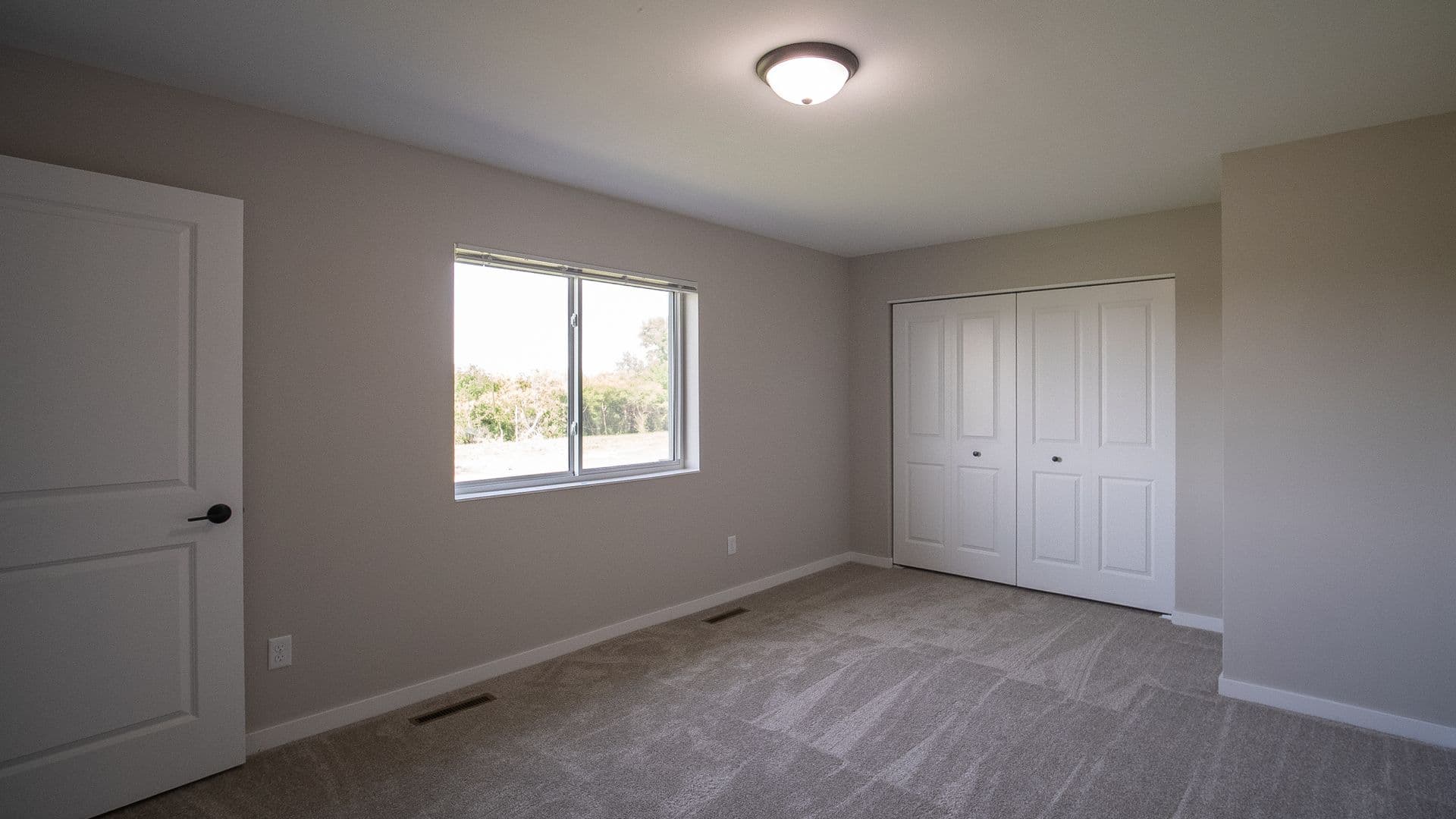 Kasson Apartment: 513-1303 15th Street NW