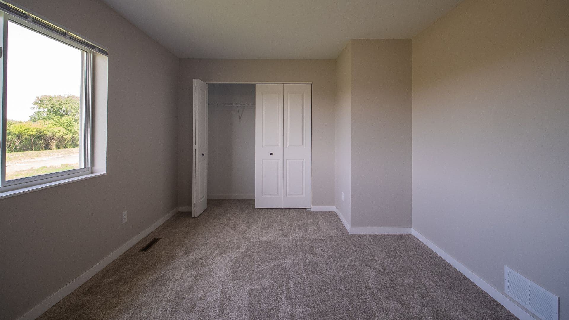 Kasson Apartment: 513-1303 15th Street NW