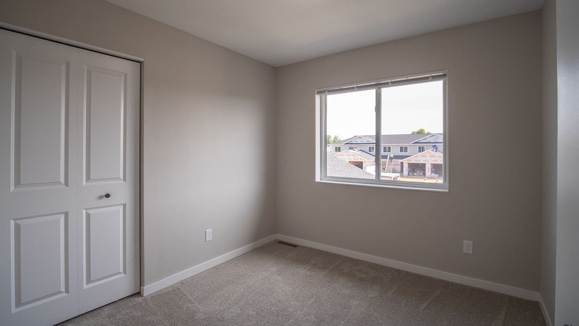 Kasson Apartment: 513-1303 15th Street NW
