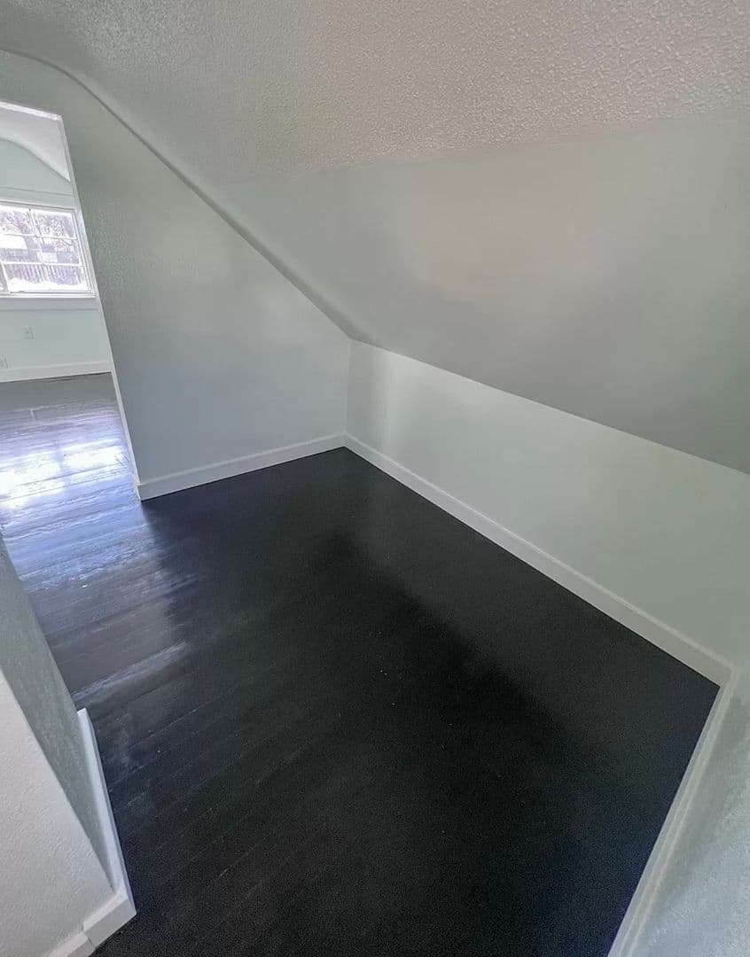 Rochester House: 617 12th St SE