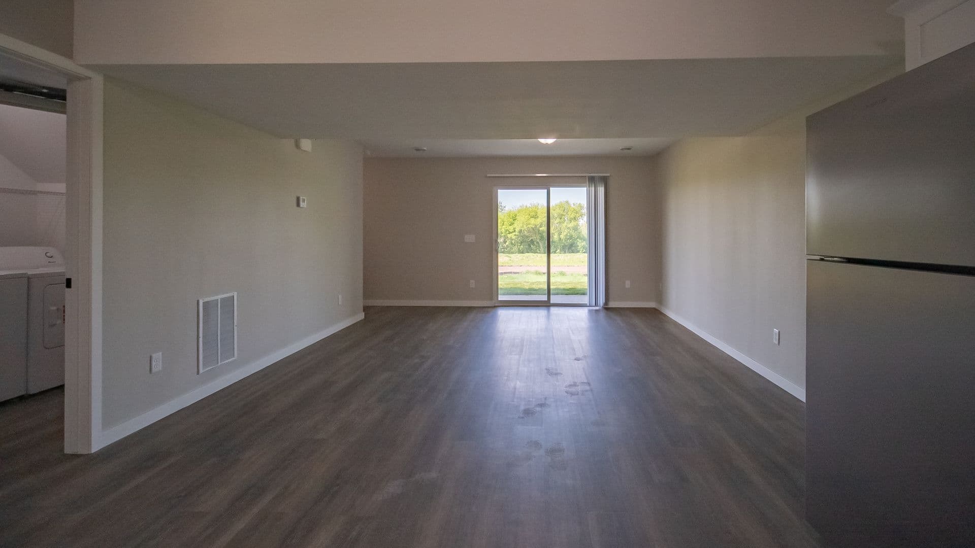 Kasson Apartment: 513-1303 15th Street NW