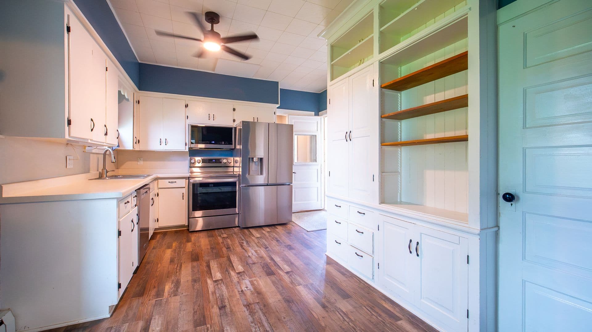 Stewartville House: 652 Hwy 63 S