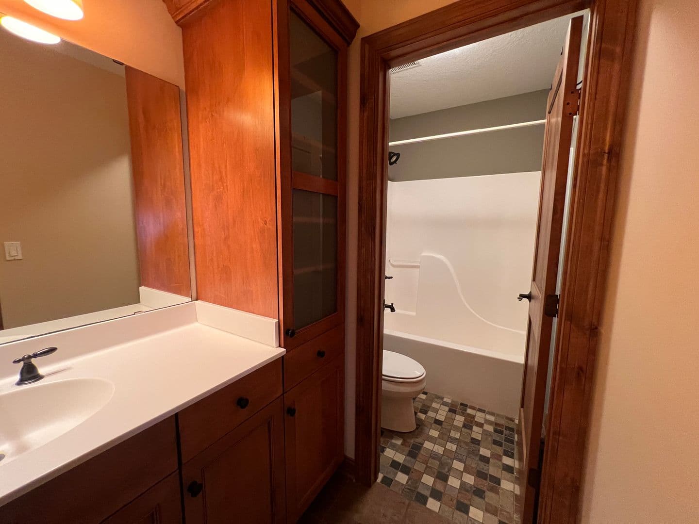 Rochester House: 694 Panorama Cir NW