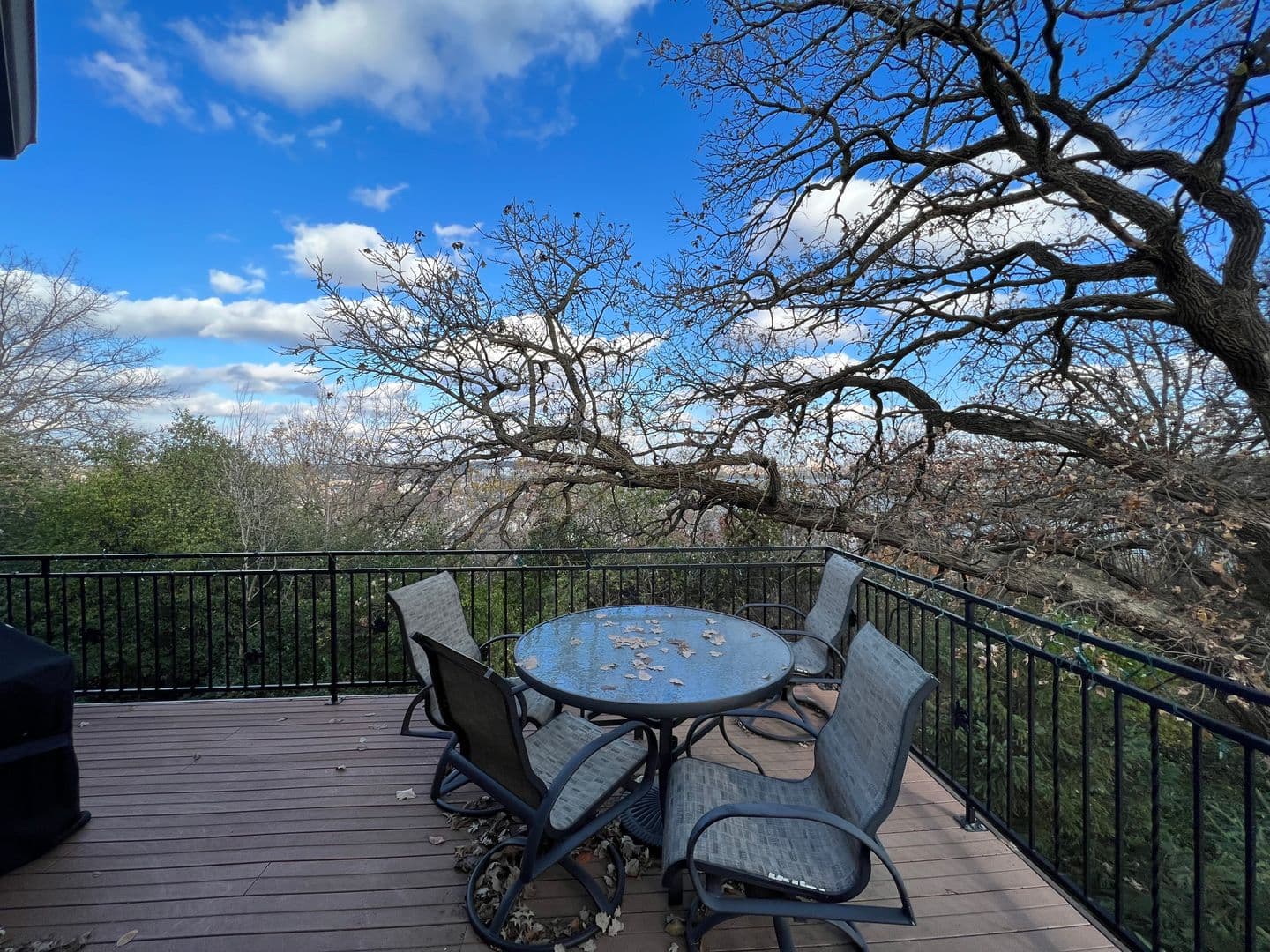 Rochester House: 694 Panorama Cir NW