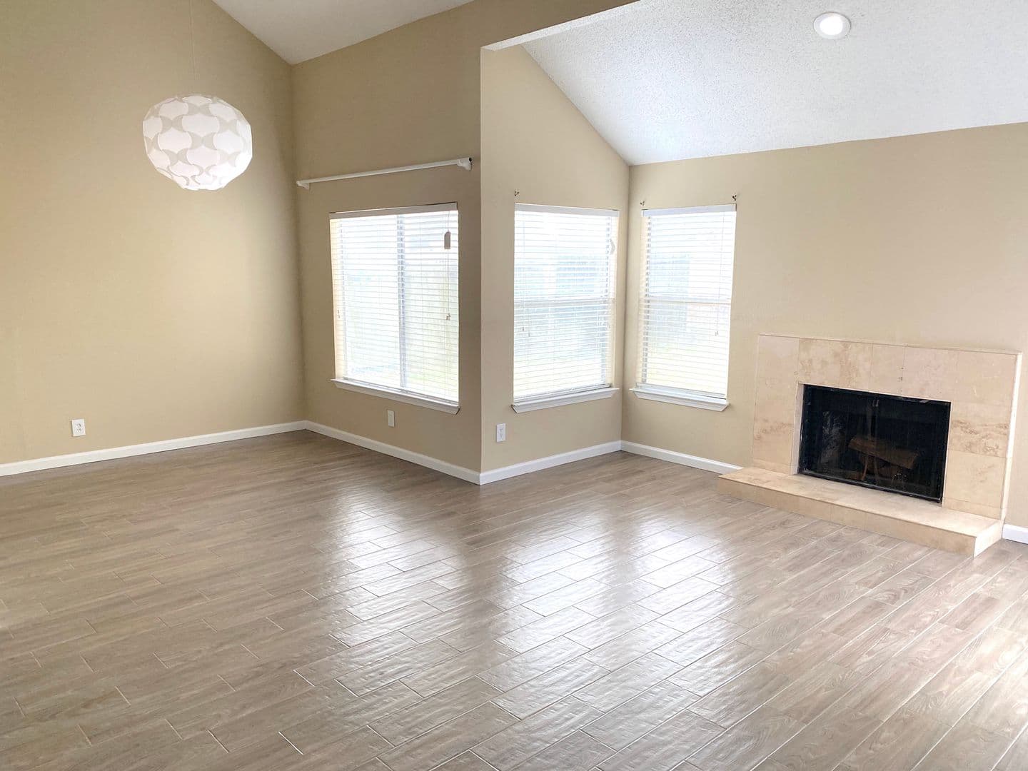 Houston House: 16023 HIDDEN ACRES Dr