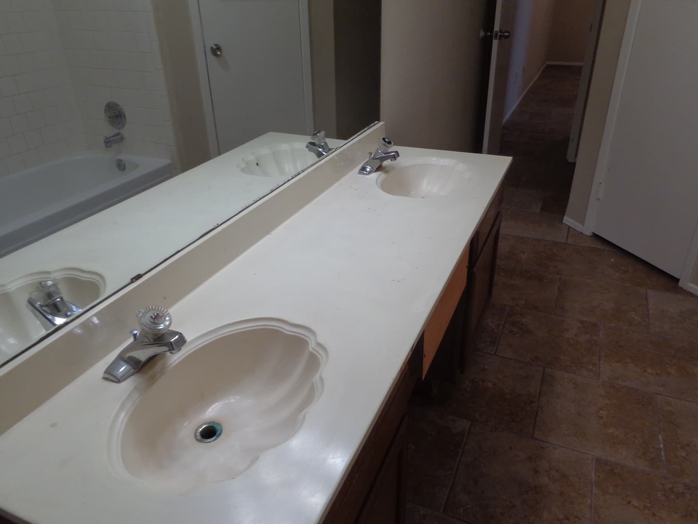 HOUSTON House: 5259 BEAVERBROOK Dr