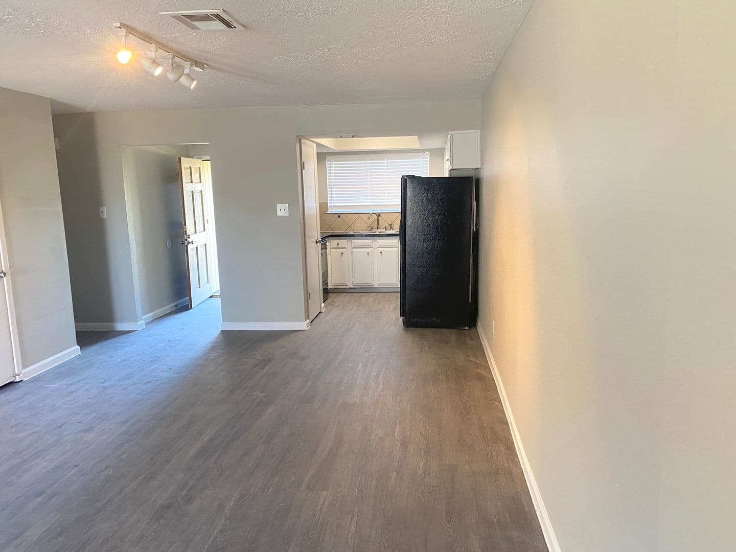 HOUSTON Townhome: 6620 WESTWICK DR.