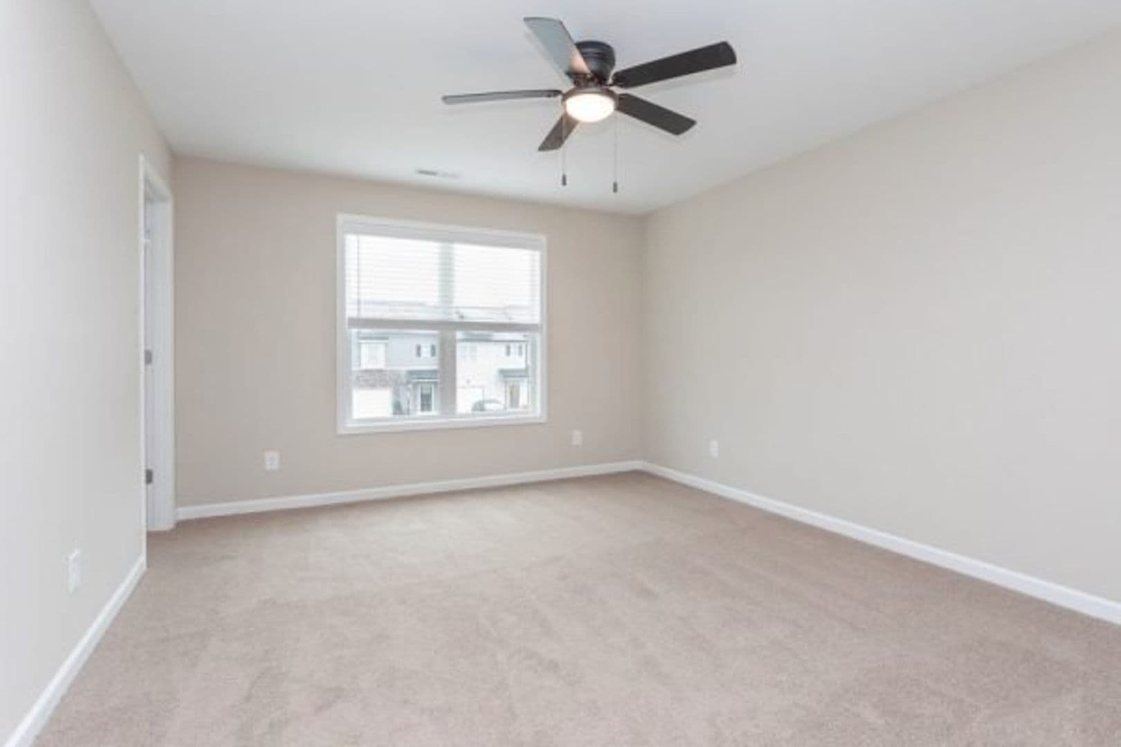 FAYETTEVILLE Apartment: 5346 GREYSTOKE PLACE