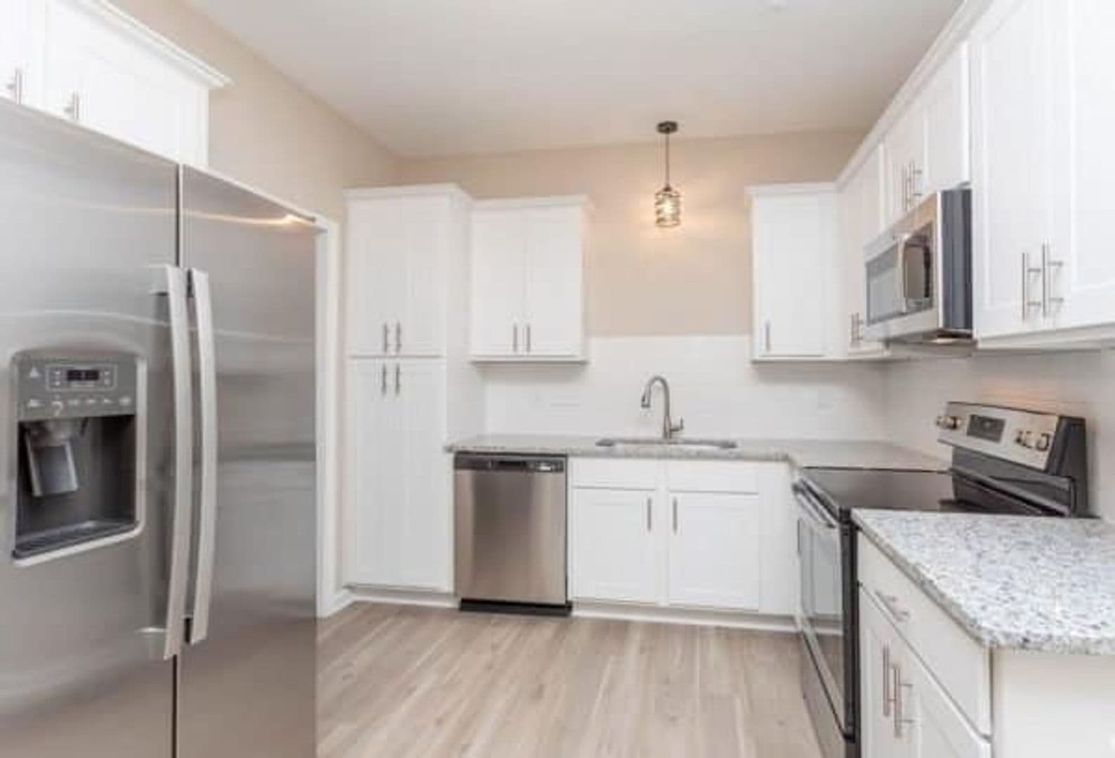 FAYETTEVILLE Apartment: 5346 GREYSTOKE PLACE