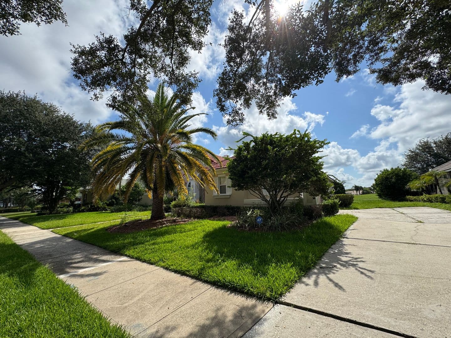 Orlando House: 2521 Roat Dr.