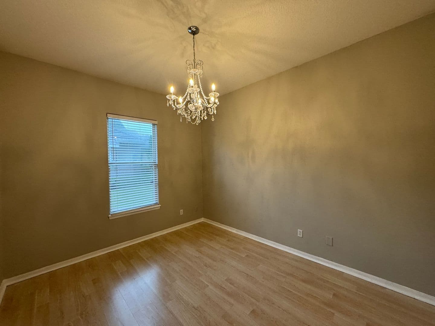 Orlando House: 2521 Roat Dr.