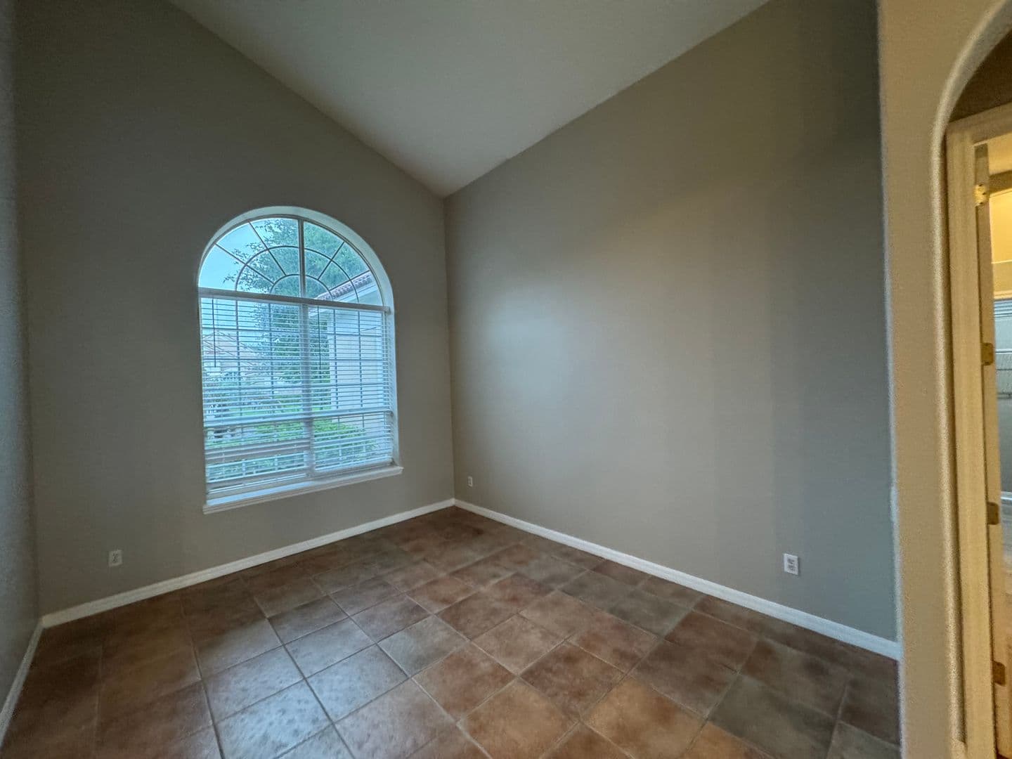 Orlando House: 2521 Roat Dr.