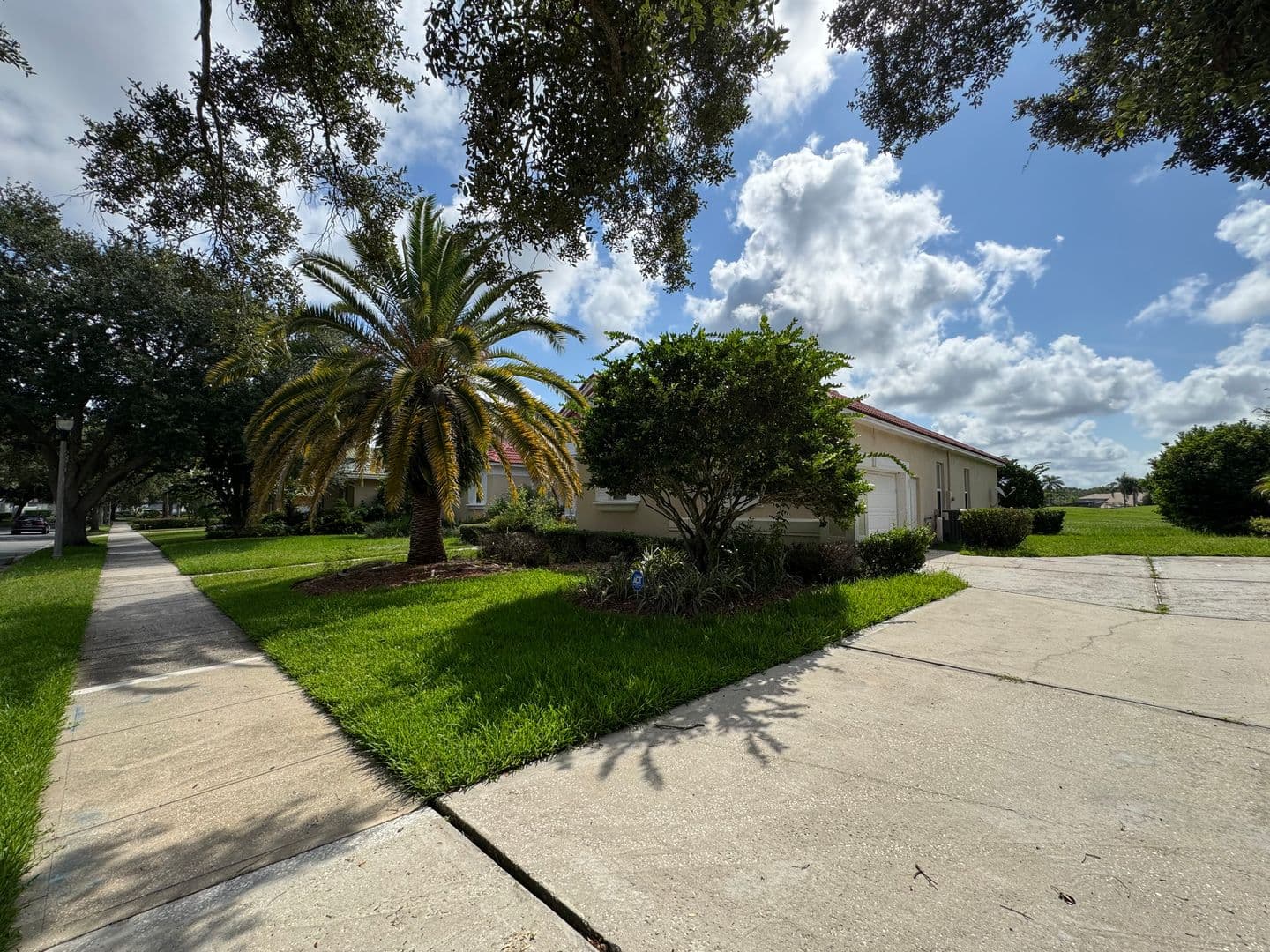 Orlando House: 2521 Roat Dr.