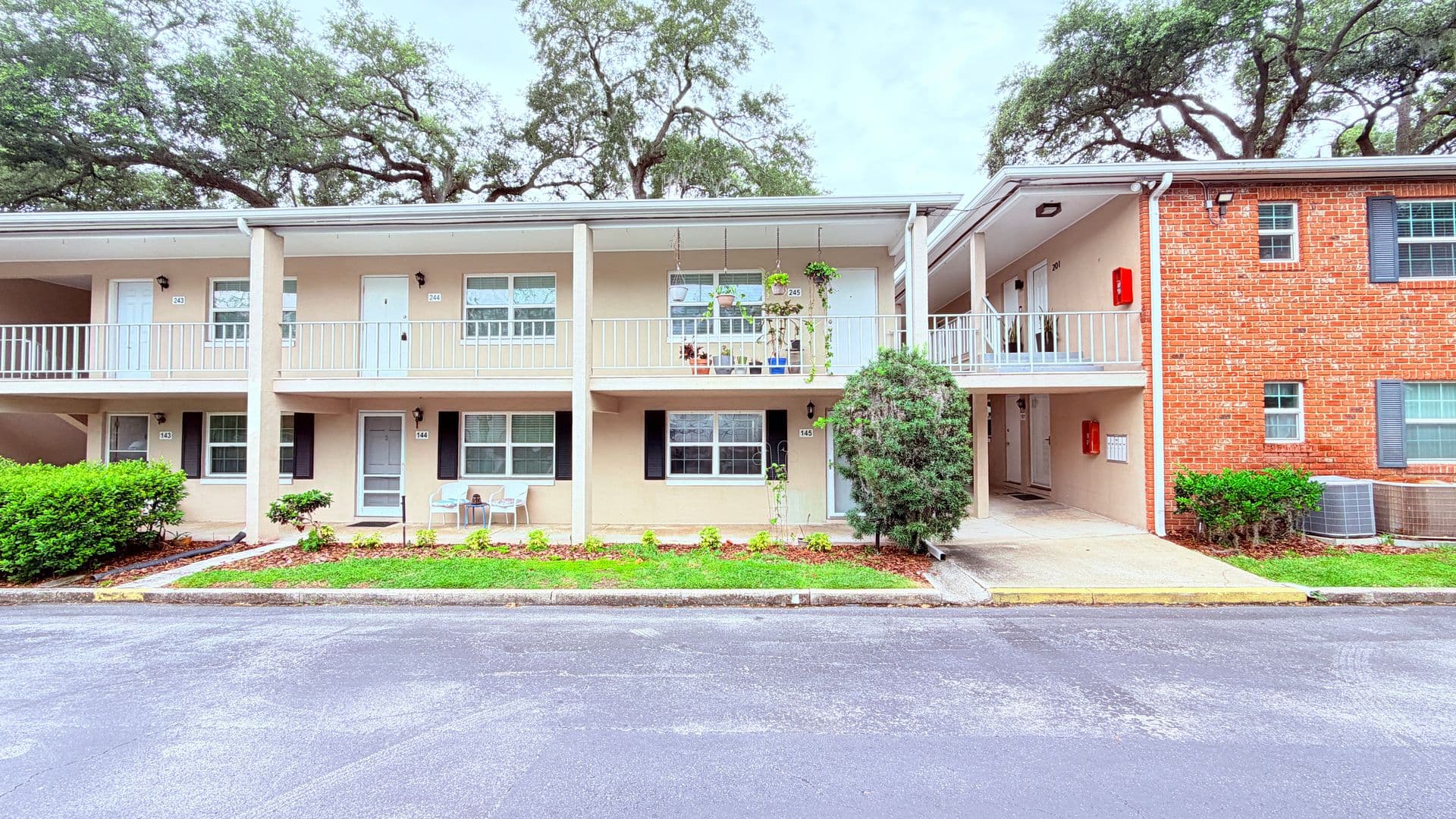 Winter Park House: 2500 Lee Rd