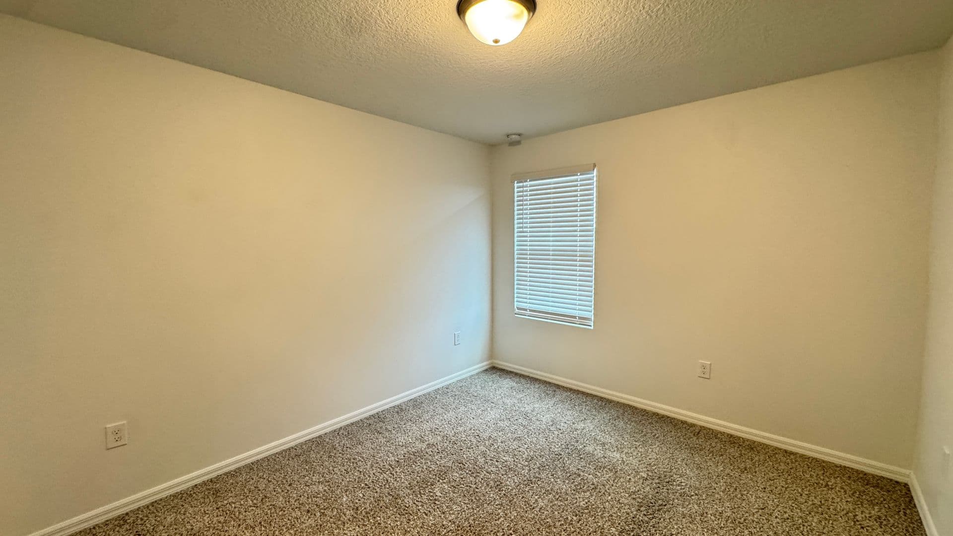 Davenport House: 2401 White Tail St