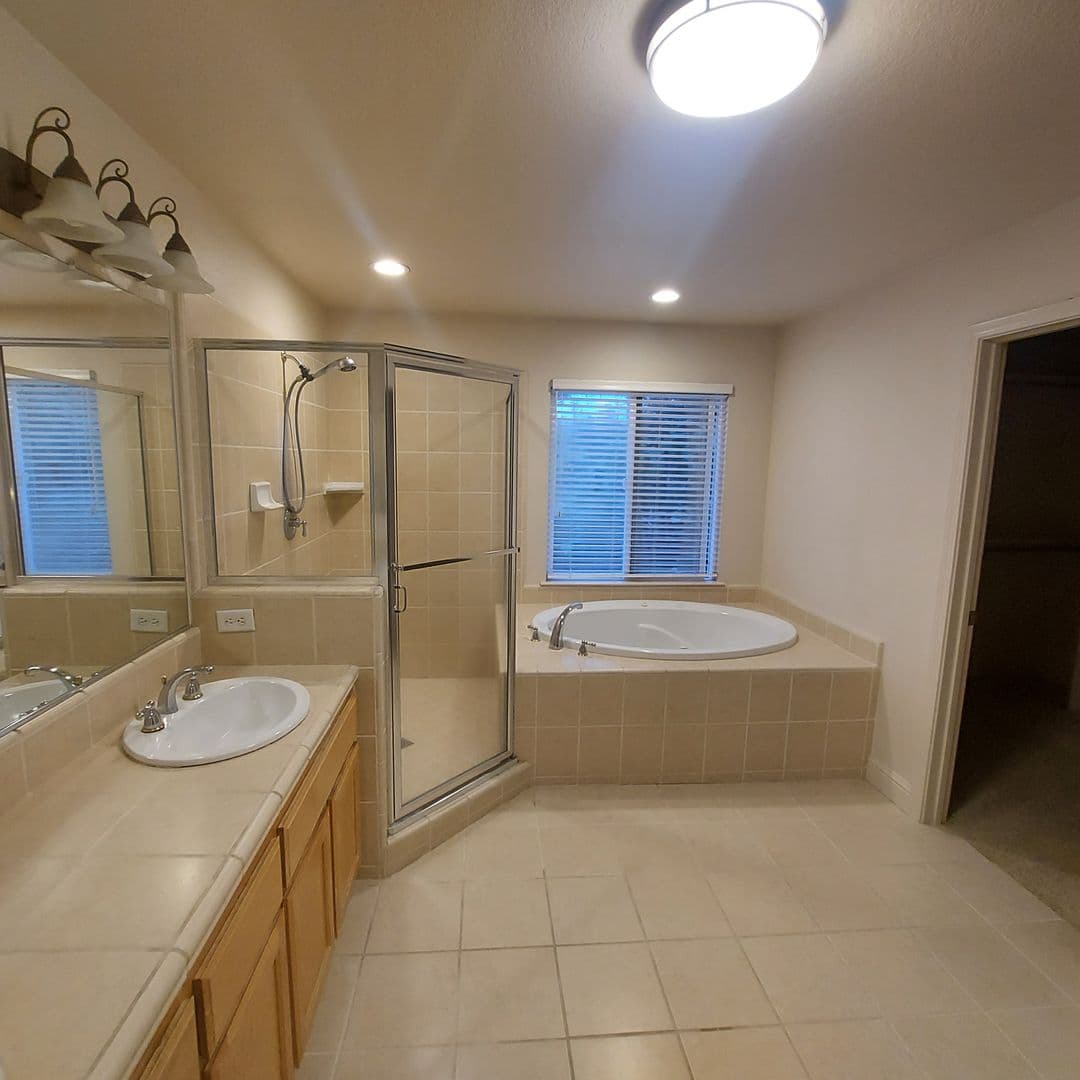 Carmichael House: 2604 Javan Ln.
