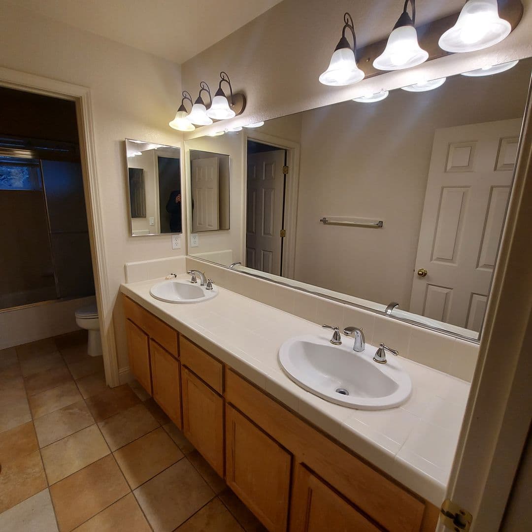 Carmichael House: 2604 Javan Ln.