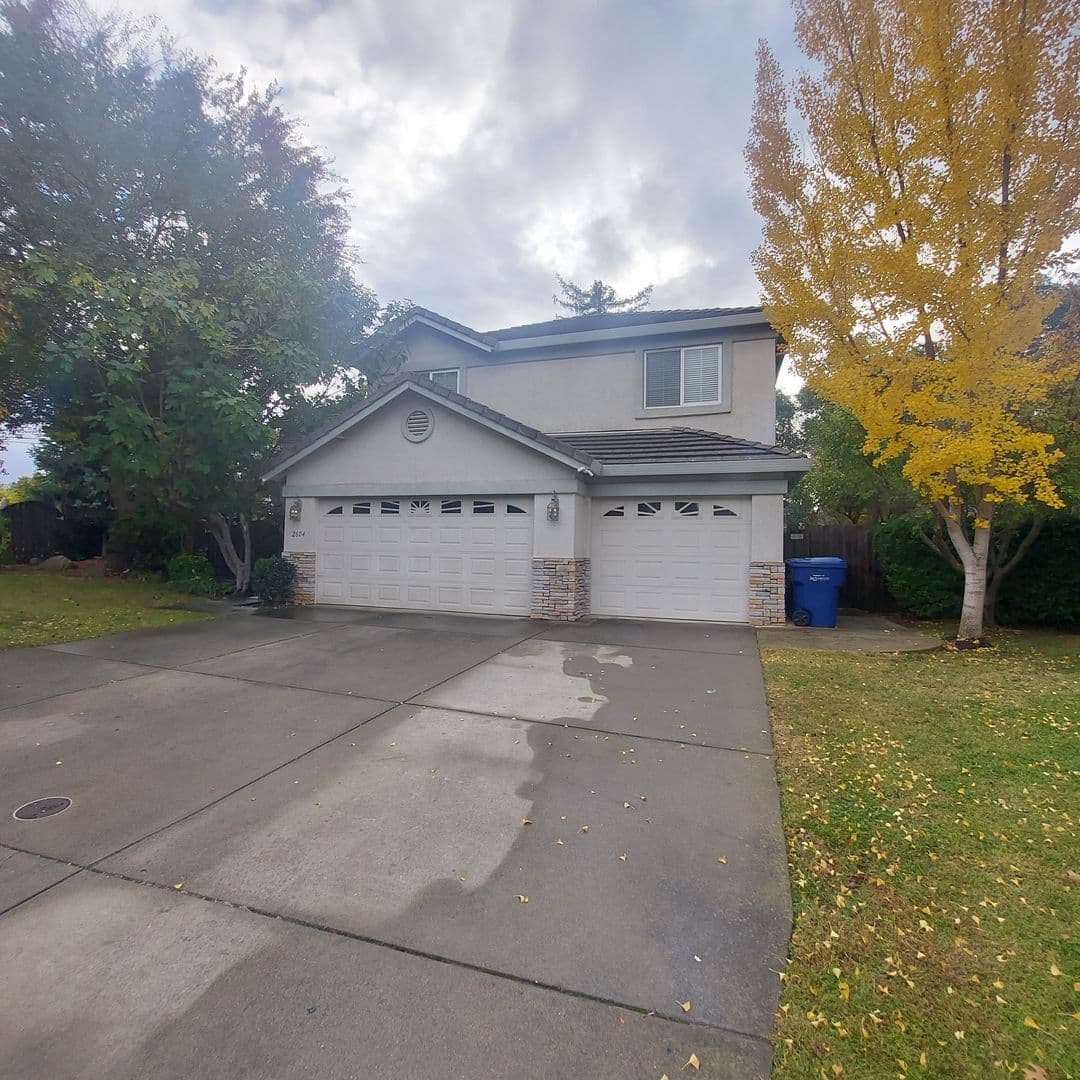 Carmichael House: 2604 Javan Ln.