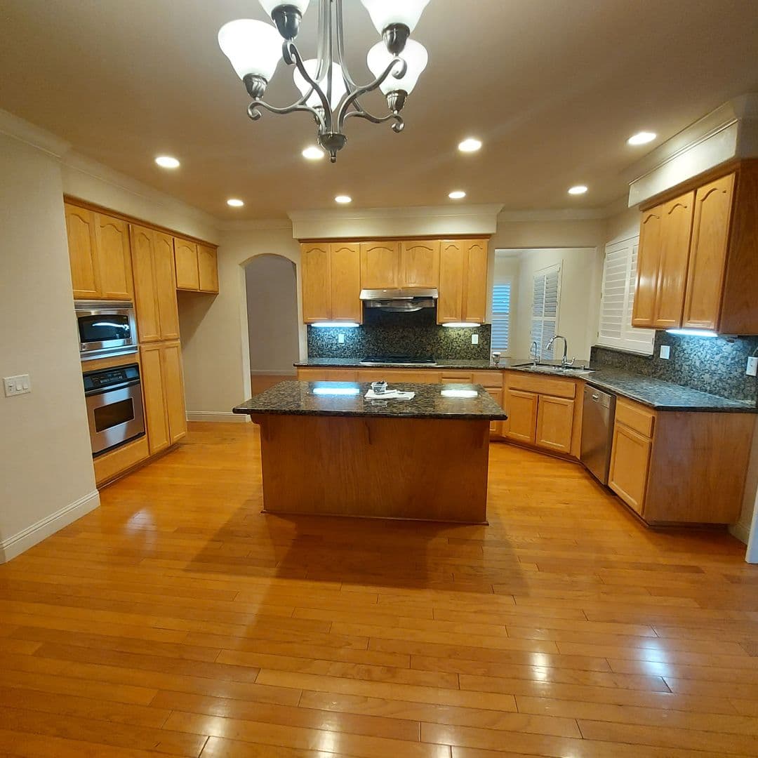 Carmichael House: 2604 Javan Ln.
