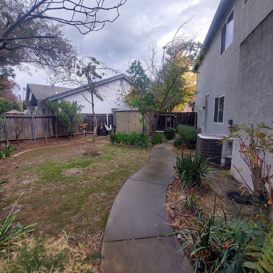 Carmichael House: 2604 Javan Ln.