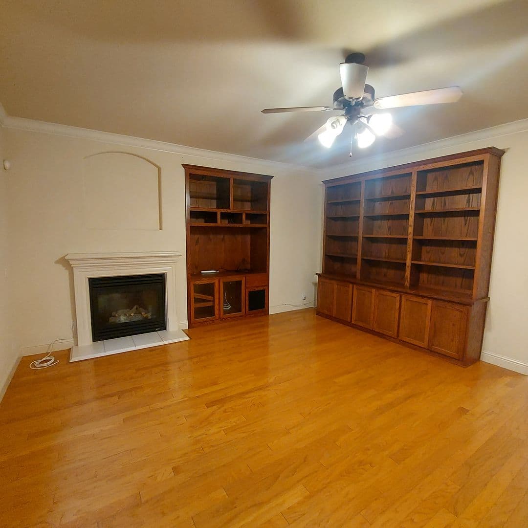 Carmichael House: 2604 Javan Ln.