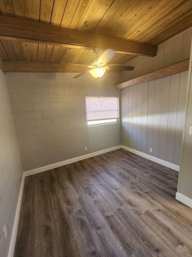 Clermont Apartment: 1410-1438 Disston Ave
