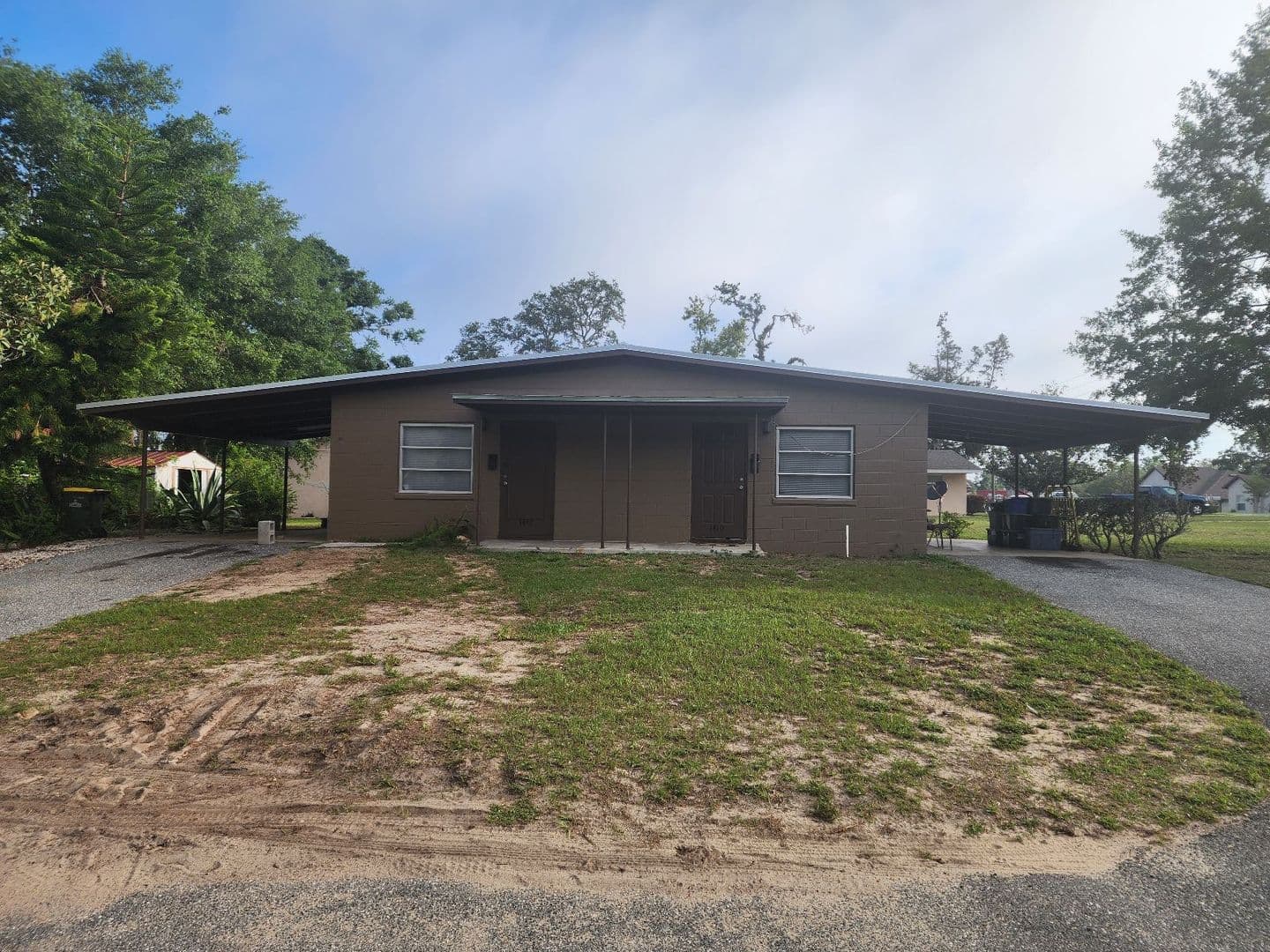 Clermont Apartment: 1410-1438 Disston Ave