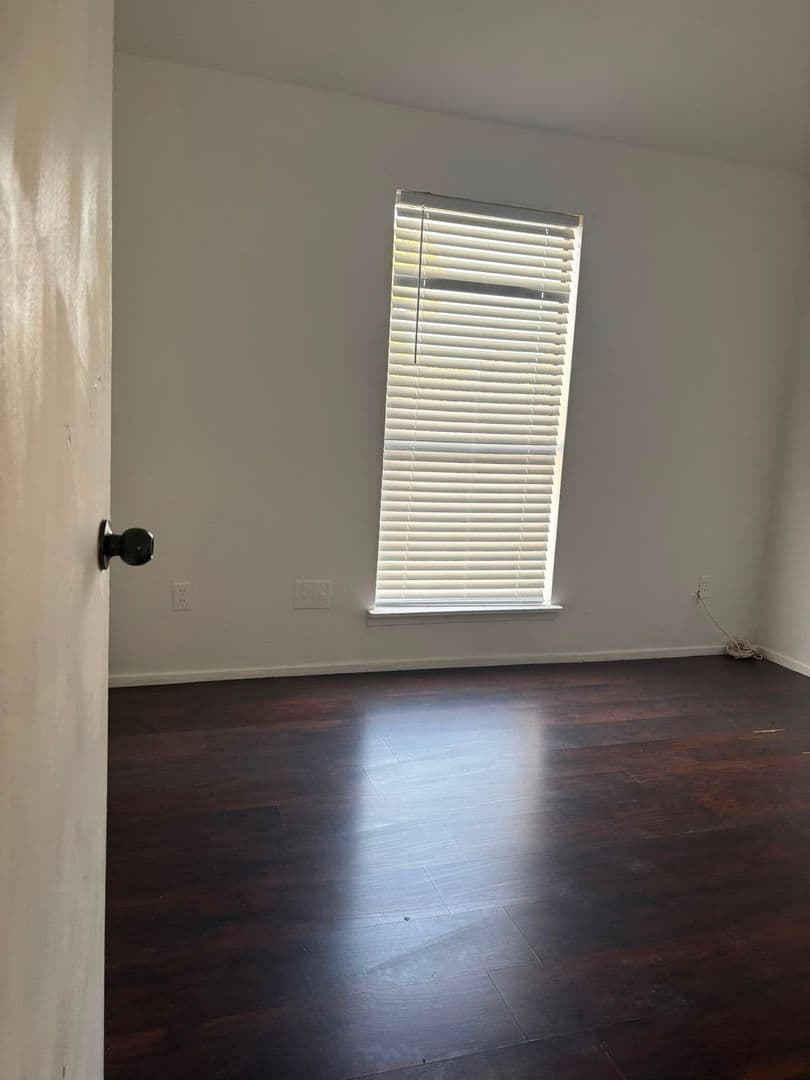 Houston House: 12668 Windsor Village Dr