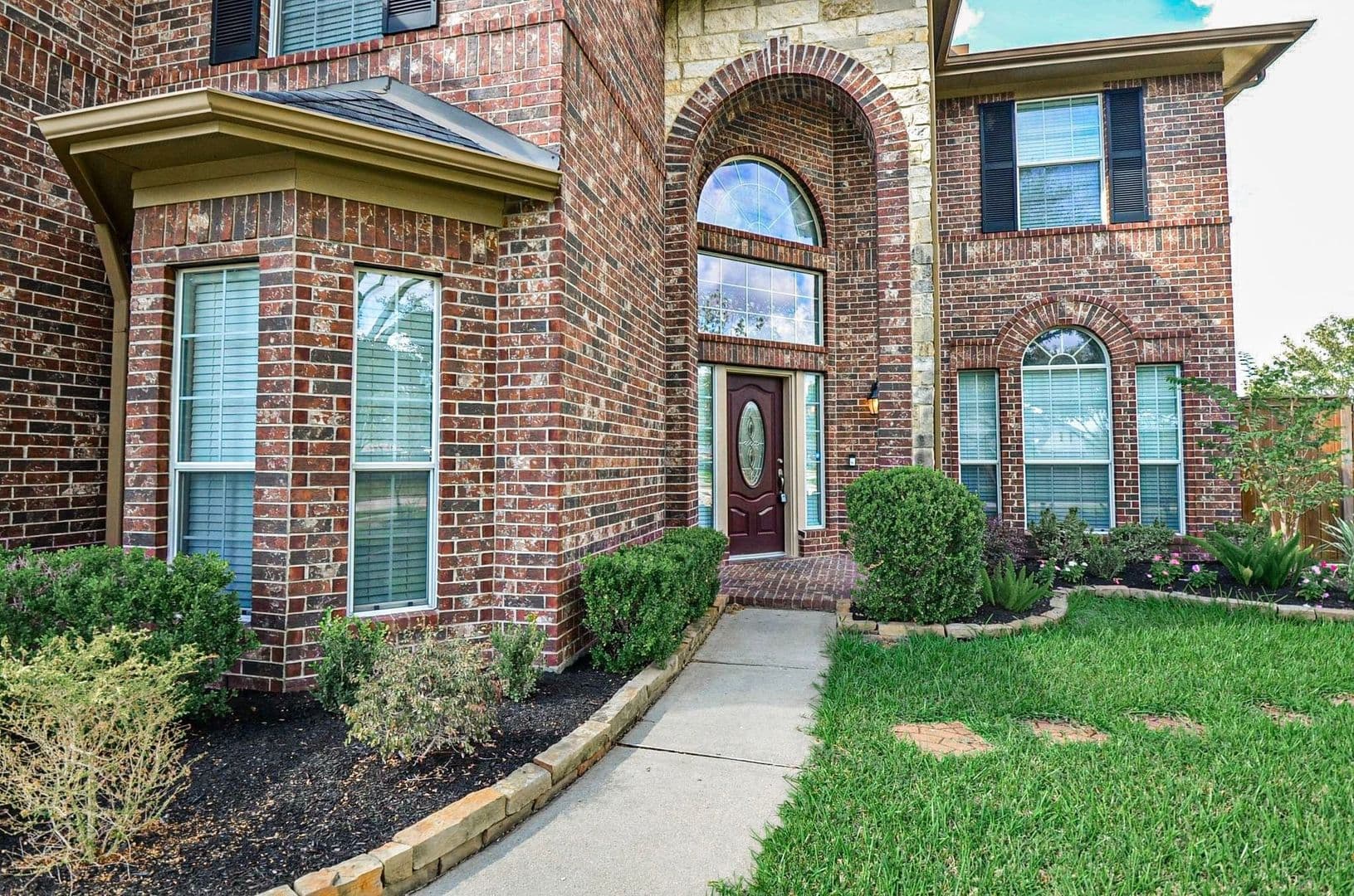 Richmond House: 21415 Sierra Bend Dr