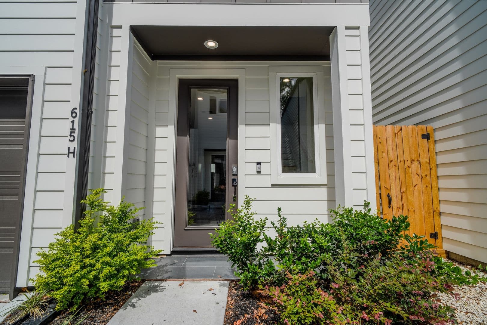 Houston House: 615 Northew St Unit K