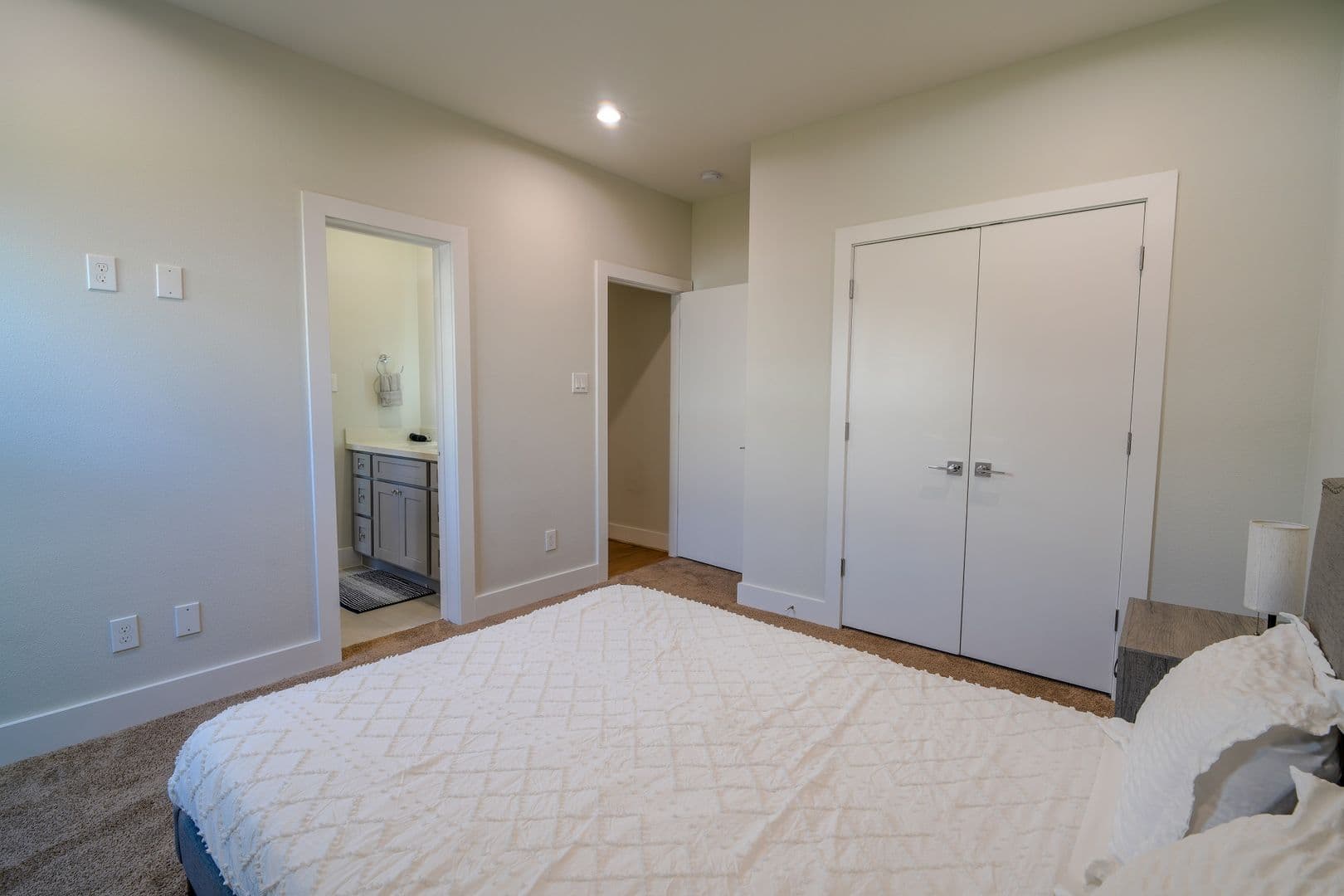 Houston House: 615 Northew St Unit K