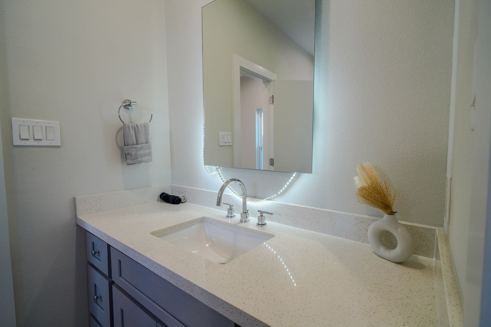 Houston House: 615 Northew St Unit K