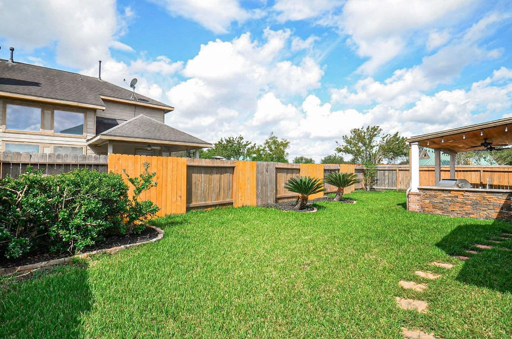 Richmond House: 21415 Sierra Bend Dr